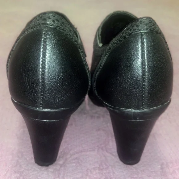 🆕 SnakeSkin Booties 🐍🖤 - Picture 6 of 11